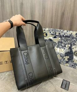 Replica WOODY Chloé Bag LEATHER SHOPPER Black MEDIUM Size