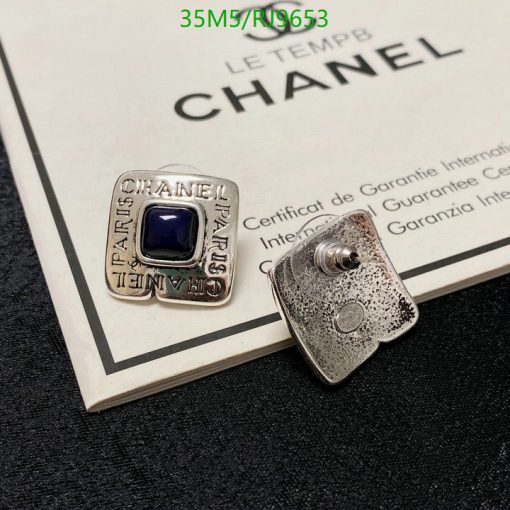 Chanel branded earring with certificate.