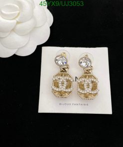 Elegant crystal embellished gold dangle earrings.