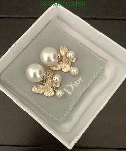 Dior pearl earrings in branded box