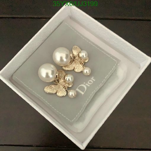 Dior pearl earrings in branded box