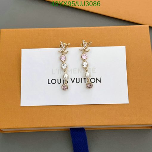 Designer dangle earrings with gift box.