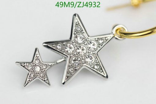 Diamond star pendant jewelry closeup.