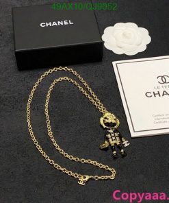 Chanel branded necklace with packaging and authenticity certificate.