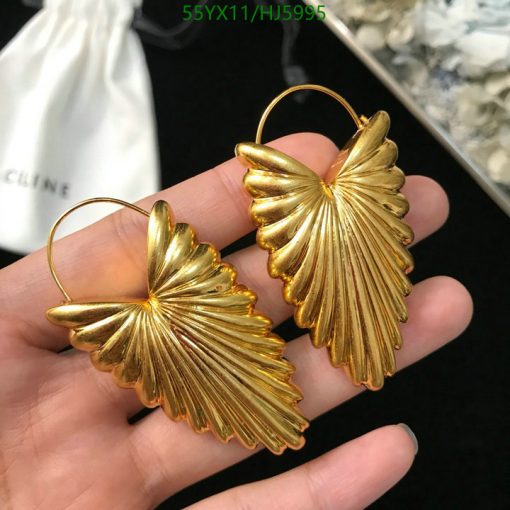 Gold leaf design dangle earrings.