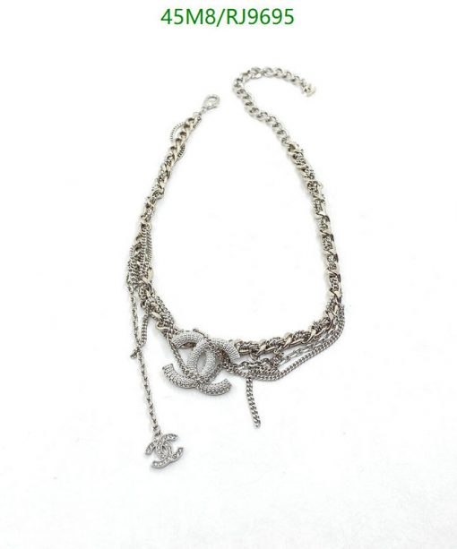 Silver chain bracelet with charm detail