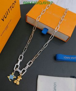 Louis Vuitton necklace and packaging.