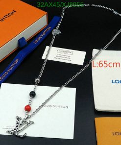 Louis Vuitton necklace with box and brand labels.