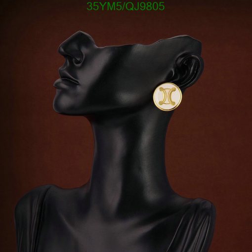 Mannequin head with designer earring.