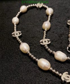 Designer pearl and silver bead necklace.